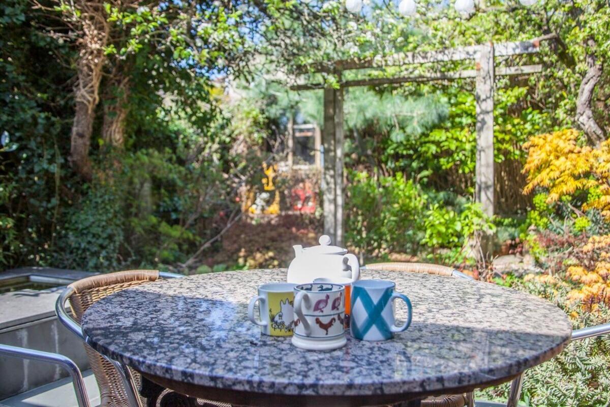 ※ Relaxing Home- Parking & Gorgeous Gardens Бат Экстерьер фото